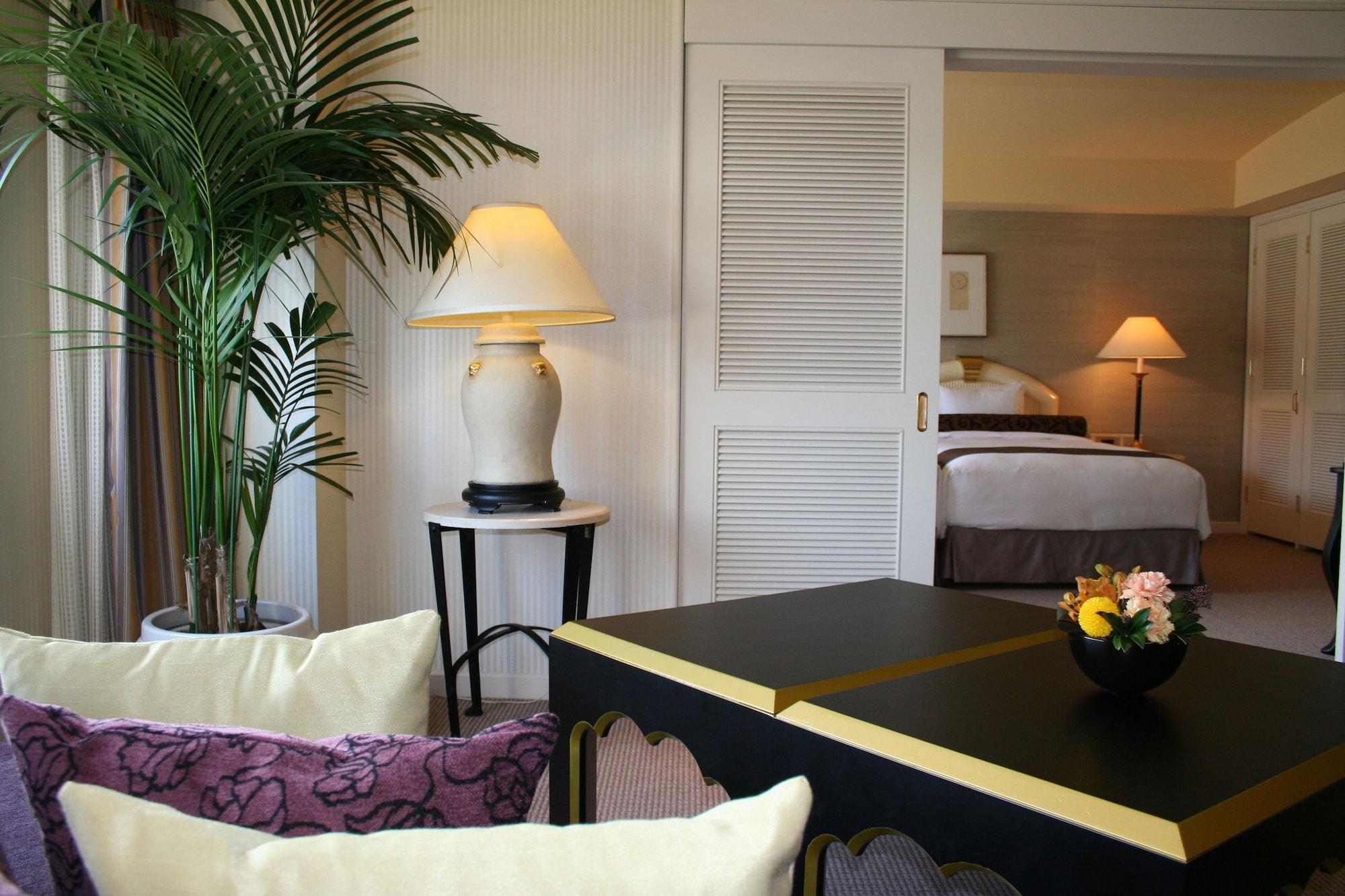 Miyako Hotel Gifu Nagaragawa Eksteriør bilde A suite at the Mandarin Oriental, Singapore